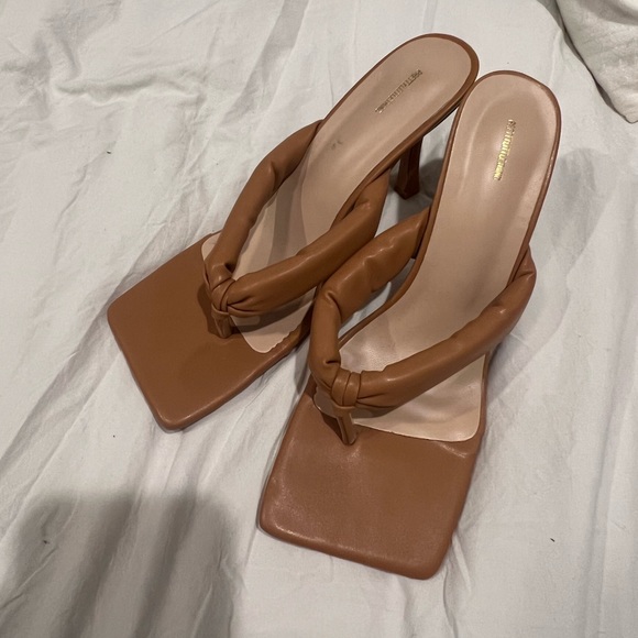 Thong mini heel - Picture 1 of 2